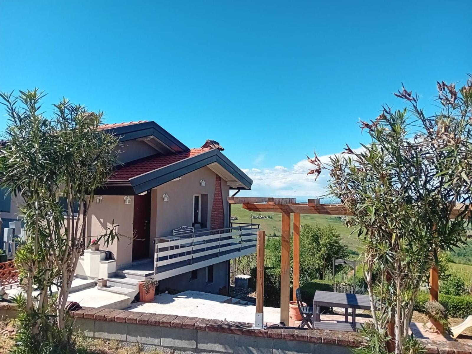 Villa Nife Tiny House - Secret Garden Montalbo Esterno foto