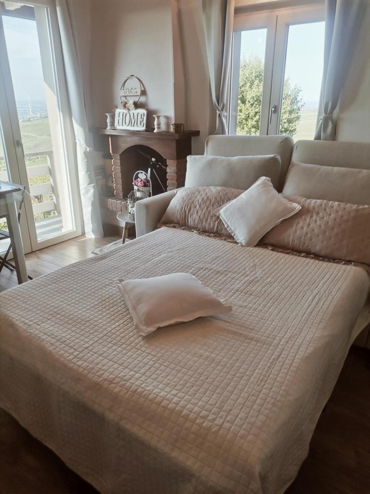 Villa Nife Tiny House - Secret Garden Montalbo Esterno foto
