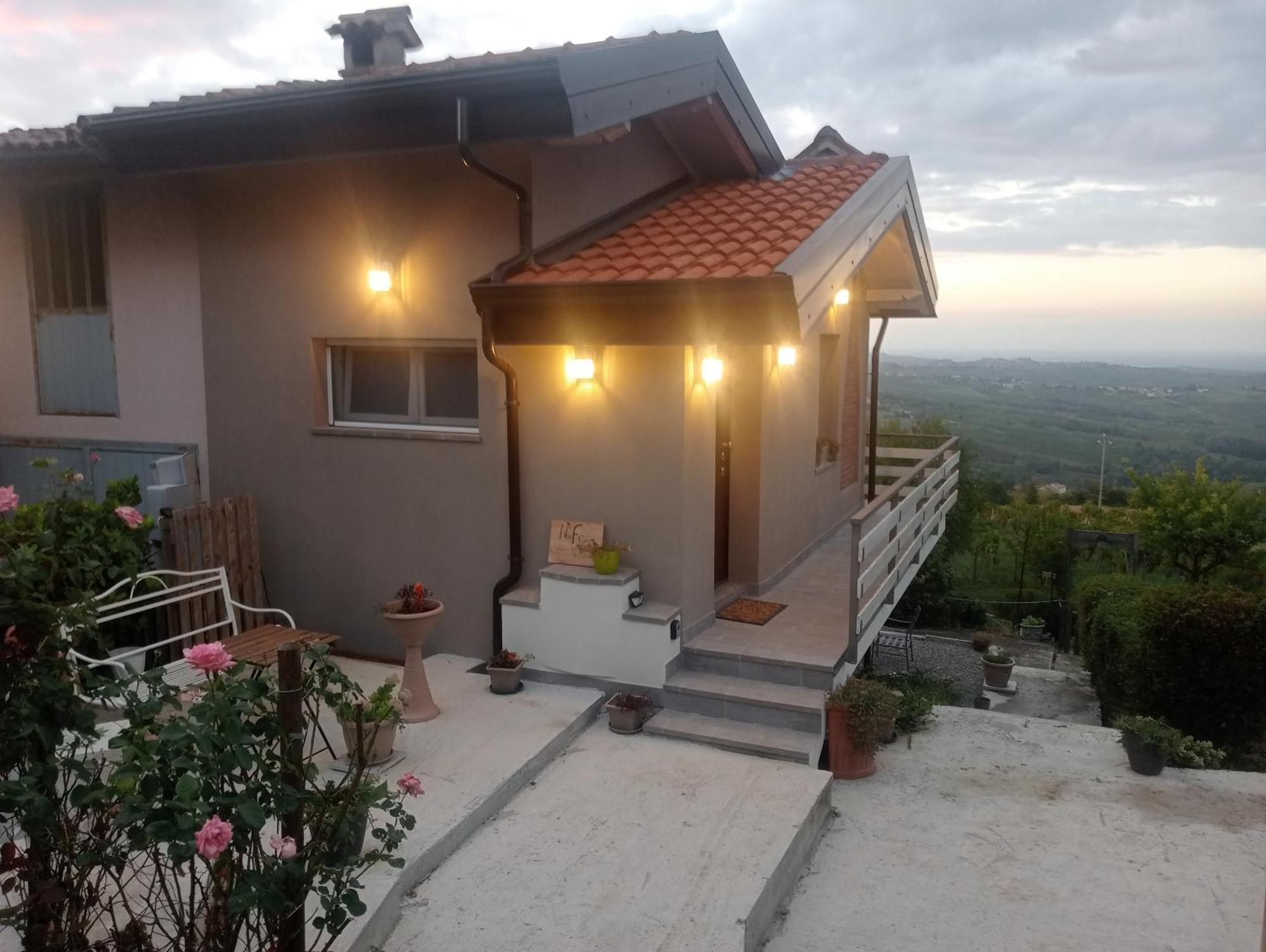 Villa Nife Tiny House - Secret Garden Montalbo Esterno foto