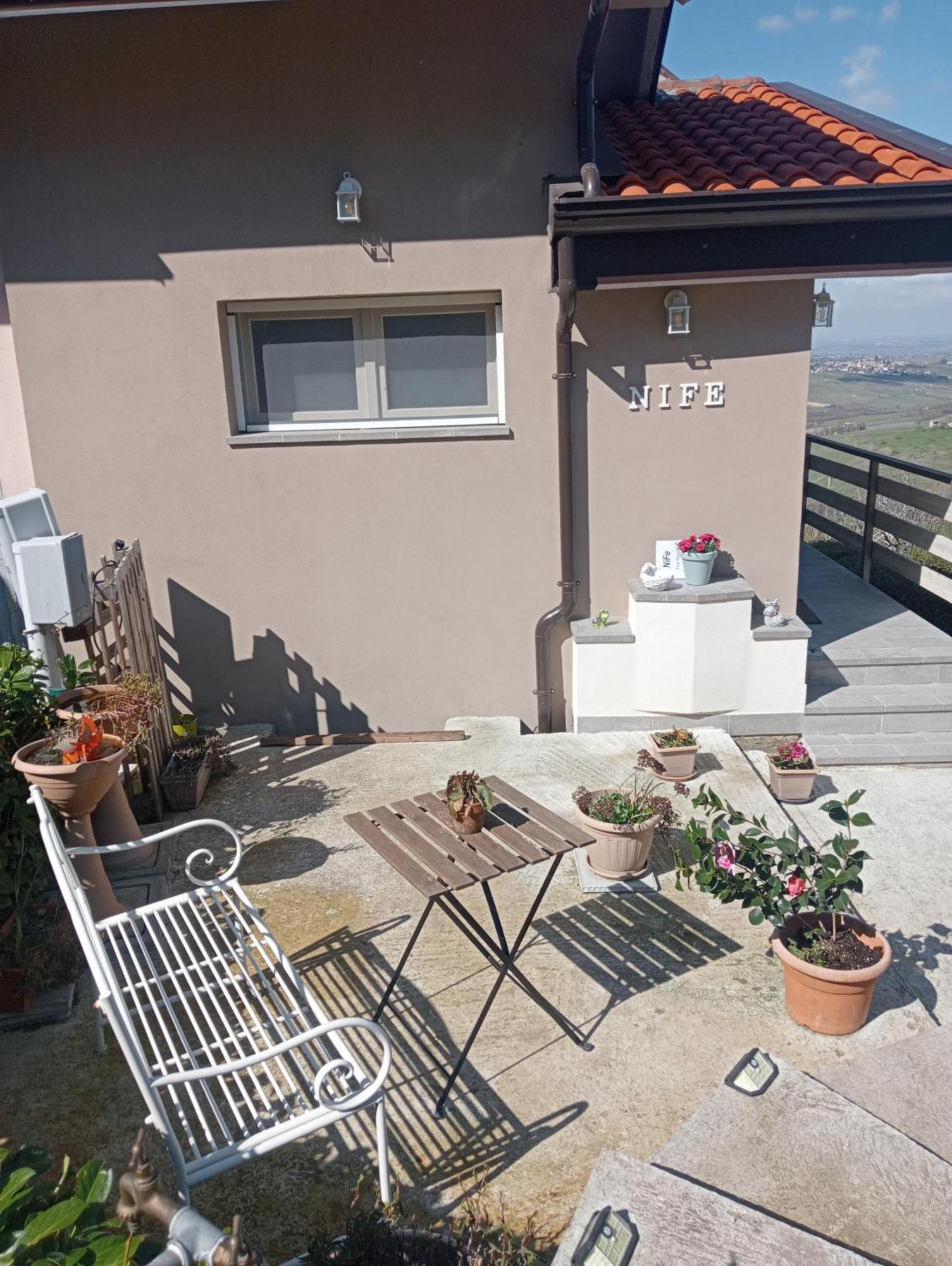 Villa Nife Tiny House - Secret Garden Montalbo Esterno foto